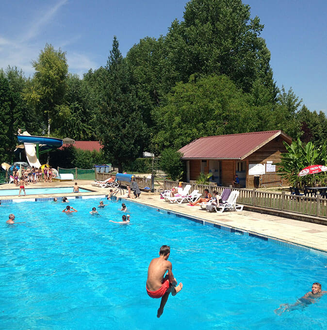 Erlebnisbad Campingplatz Le Val d'Amour im Jura