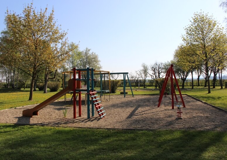 Aire de jeu du camping du Val d’Amour, camping dans le Jura