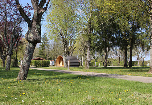 Campsite in the Jura accommodation and pitch