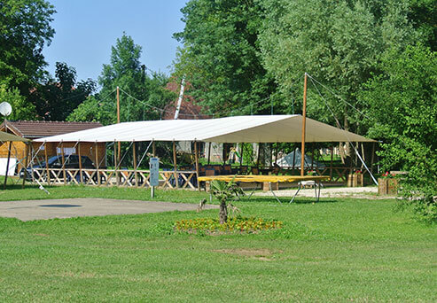 Snack / restaurant at camping le Val d'Amour in the Jura