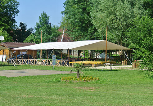 Snack-Restaurant au camping le Val d'Amour dans le Jura