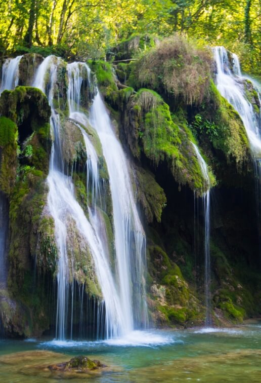 La cascade des Tufs à proximité du camping le Val d’Amour dans le Jura en région Bourgogne-Franche-Comté